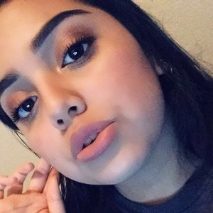 Meet your Posher, Daniela